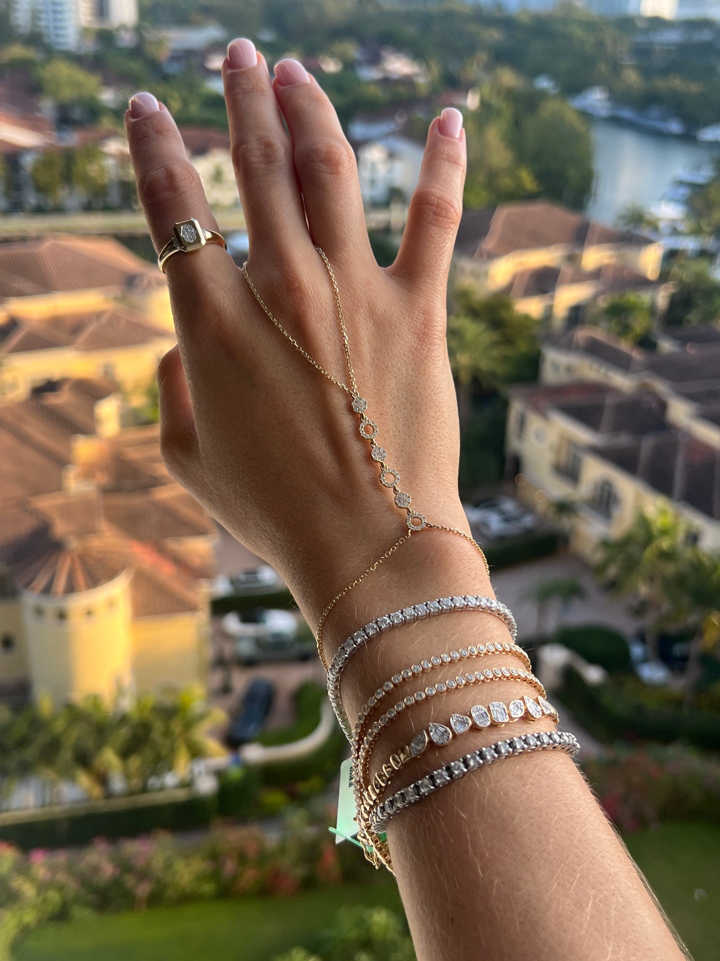 Bezel tennis necklae