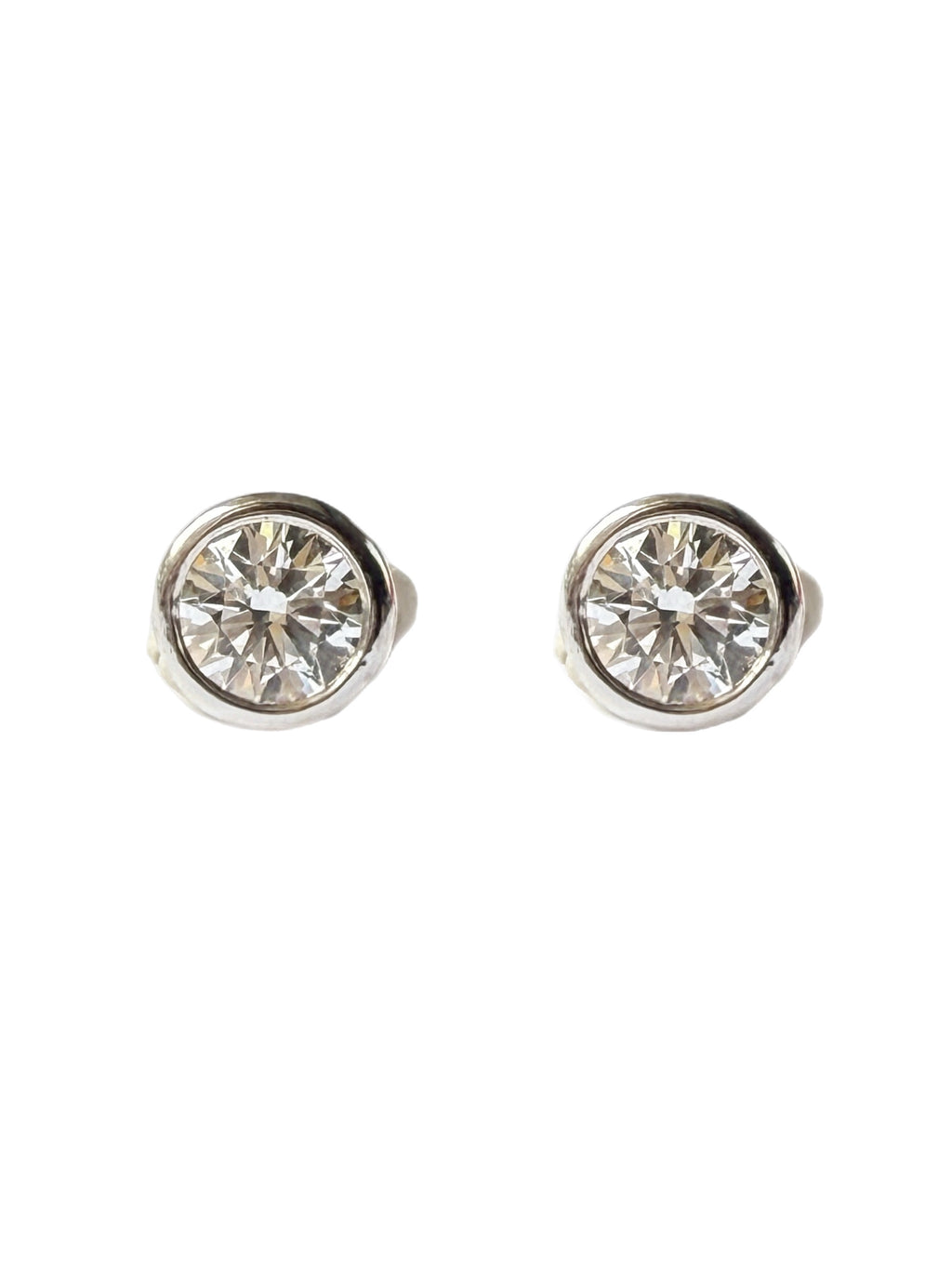 Orbit Bezel Lab Studs