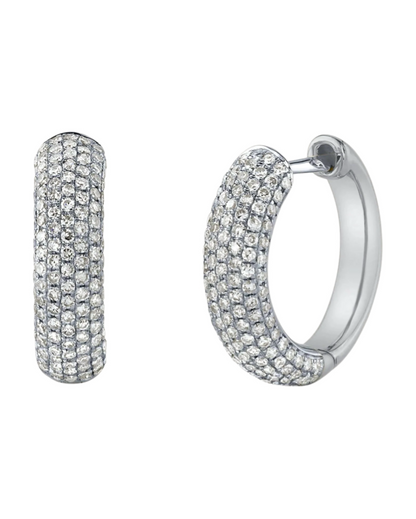 Huggies Pavé Blancos Aretes