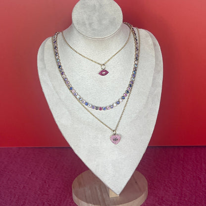 Kiss me now - Ruby lip pendant