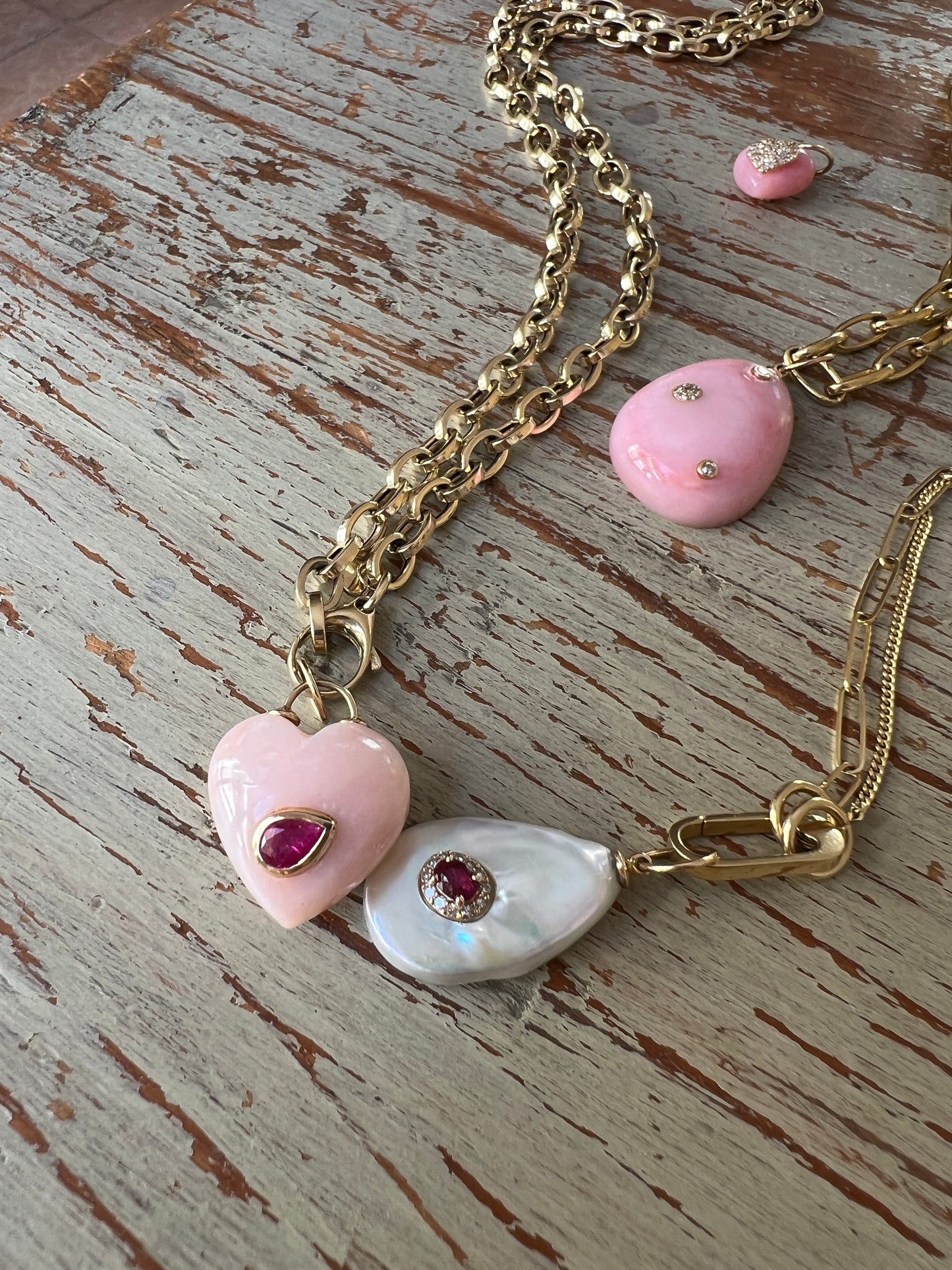 Piedra Pink Opal Heart