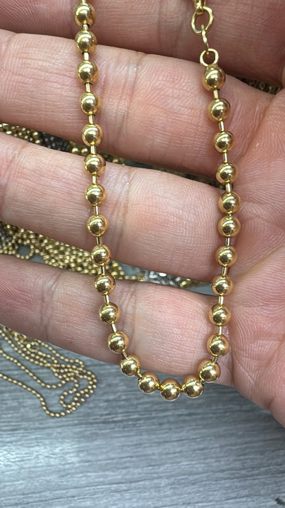 Extra big ball chain